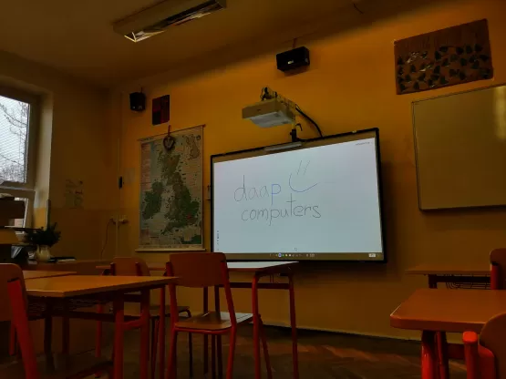 Montáž laserových interaktivních projektorů EPSON